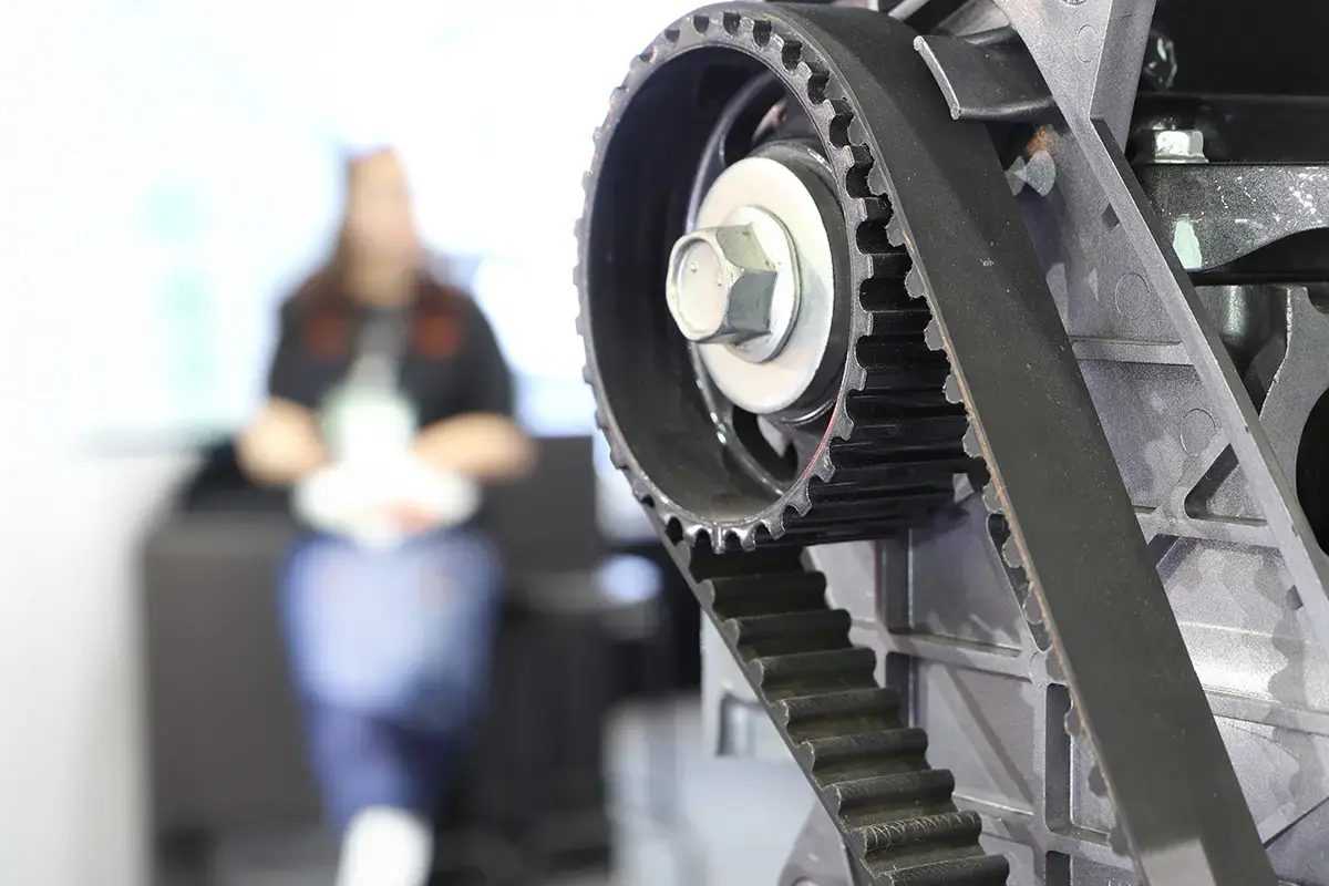 auto repair timing belt - resized
